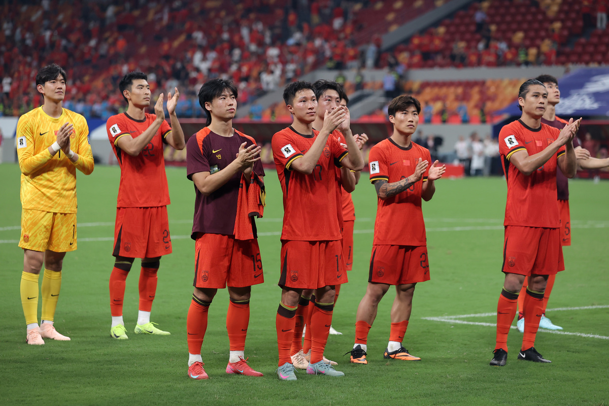 中超集结日再迎强敌,那不勒斯临场应变,主帅态度:球迷炸锅,纪律约束更严格的简单介绍 中超集结日再迎强敌,那不勒斯临场应变,主帅态度:球迷炸锅,纪律约束更严格的简单介绍