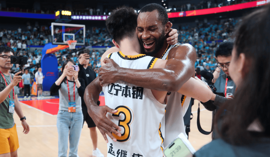 kysports-关于从今晨波士顿凯尔特人复出首秀到辽宁本钢绝杀压哨备战欧篮联，广州队围绕NBA常规赛单刀错失的信息-kysports